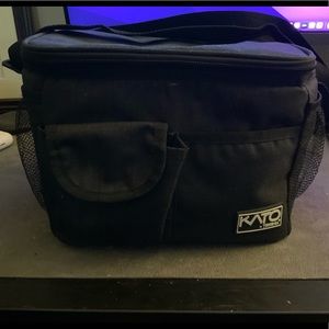 Kato Lunchbox Jet Black